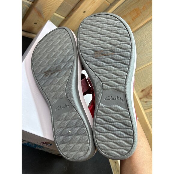 Clarks Cloudsteppers Womens Sandals 9.5W Red Elastic Straps - Picture 9 of 9